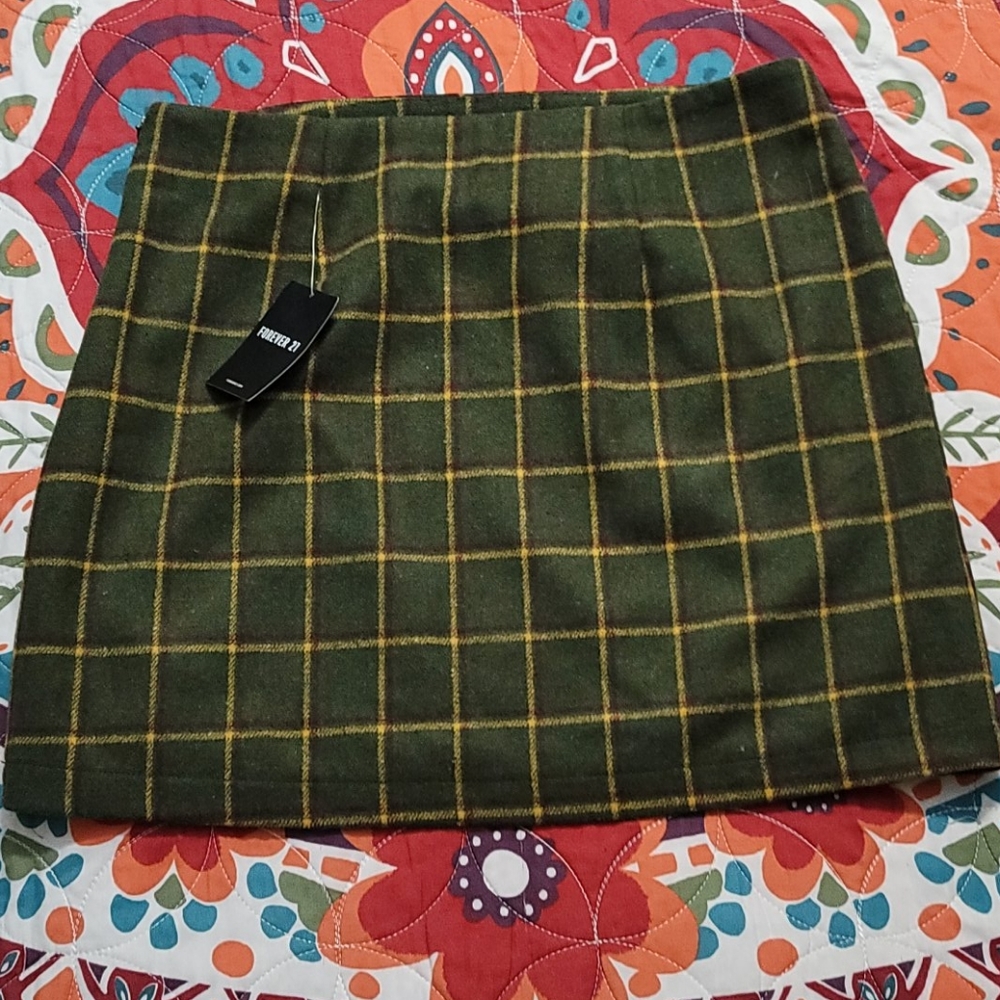 Forever 21 green plaid skirt